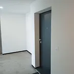 Flat With Garage And Balcony With View To A Garden ヴィラ・ノヴァ・デ・ガイア