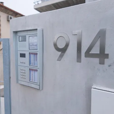 Flat With Garage And Balcony With View To A Garden Apartamento *