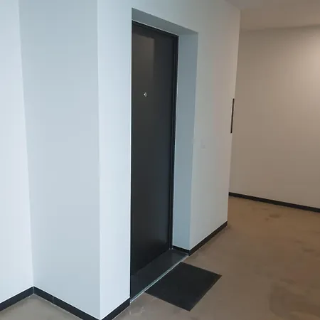 Flat With Garage And Balcony With View To A Garden Vila Nova de Gaia