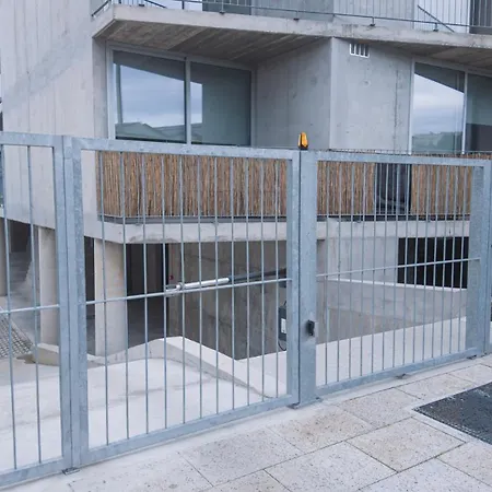 Flat With Garage And Balcony With View To A Garden Apartment *