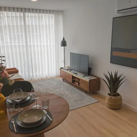 Apartment Flat With Garage And Balcony With View To A Garden *