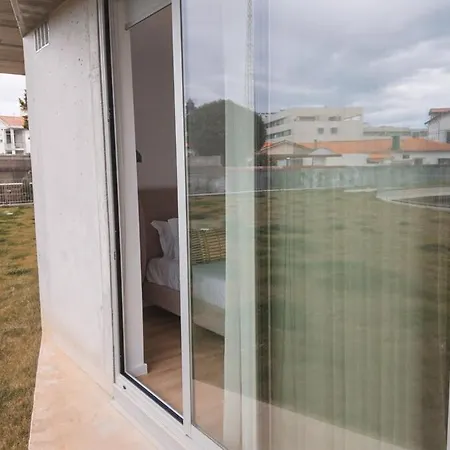 Flat With Garage And Balcony With View To A Garden *