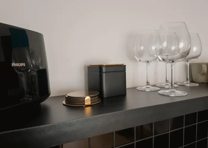 Flat With Garage And Balcony With View To A Garden